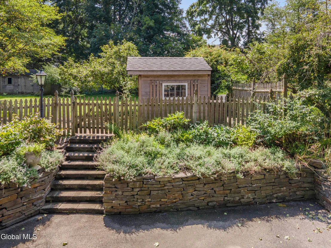 Photo of 1009 Cheyenne Road