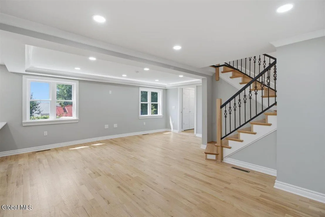 Photo of 335 Maple Road