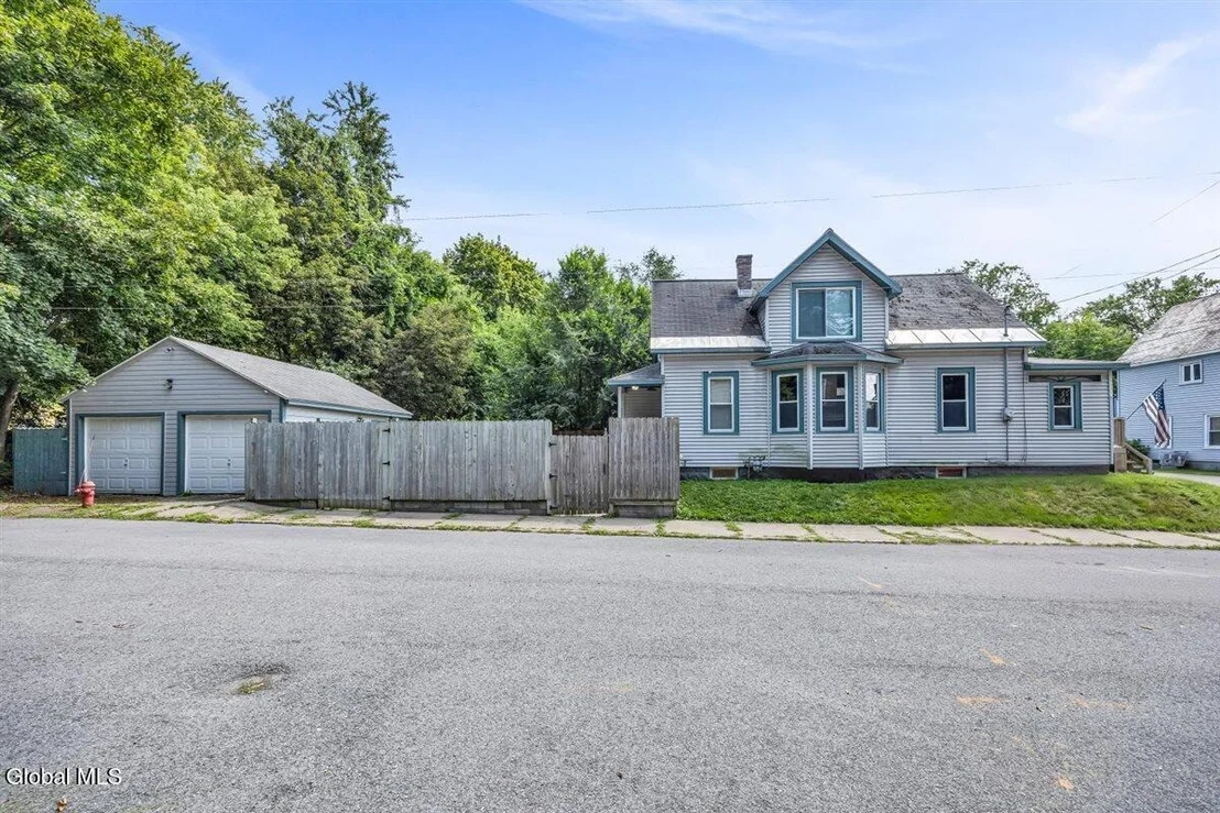 Photo of 2101 Colgate Place