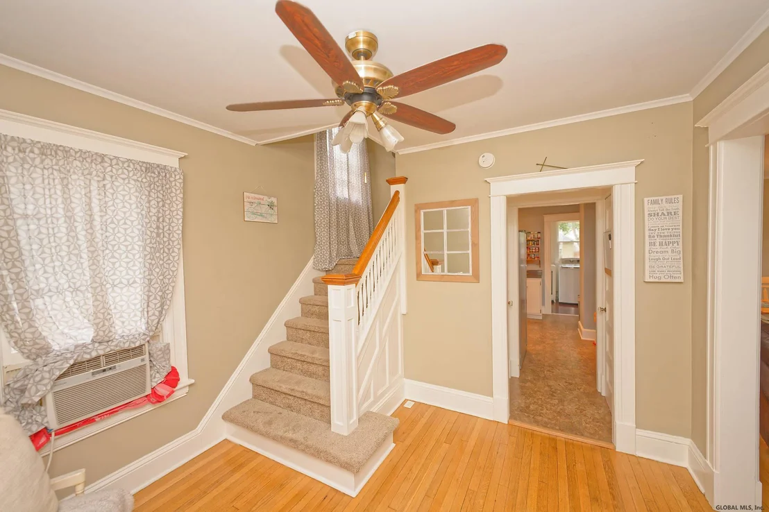 Photo of 115 1ST Street