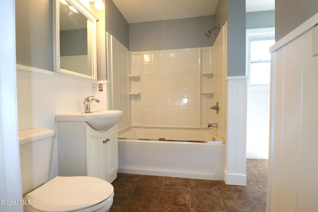 Photo of 417 Eleanor Street