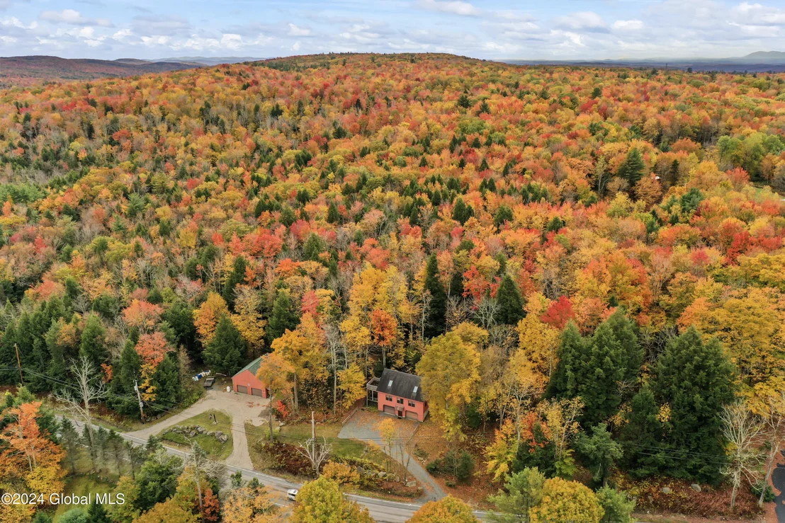 Photo of 680 Taborton Road