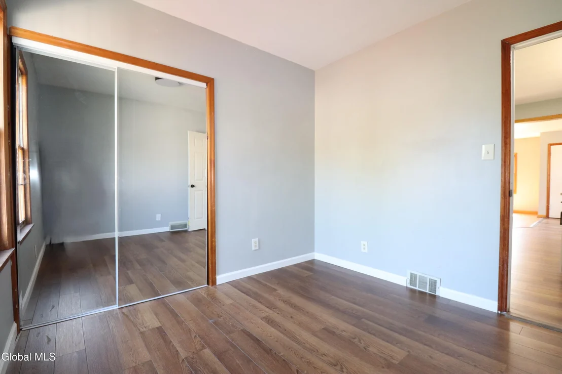 Photo of 319 Melrose Street