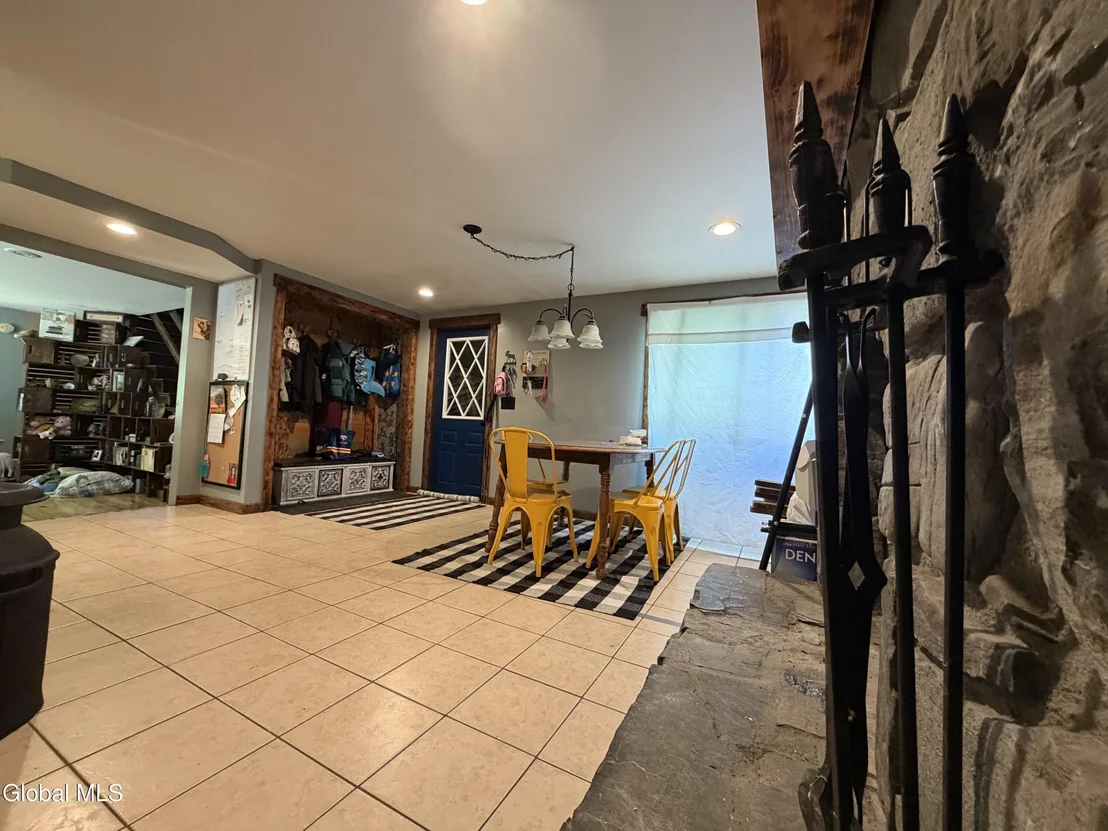 Photo of 24 Lakeview Avenue
