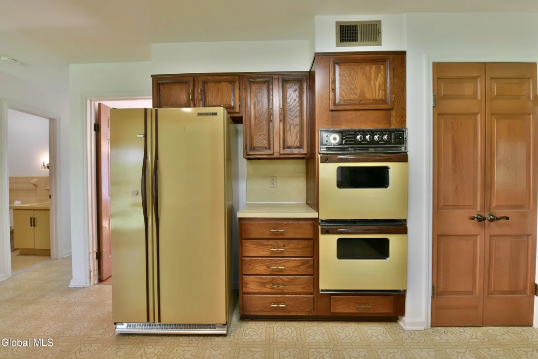 Photo of 1205 Viewmont Drive