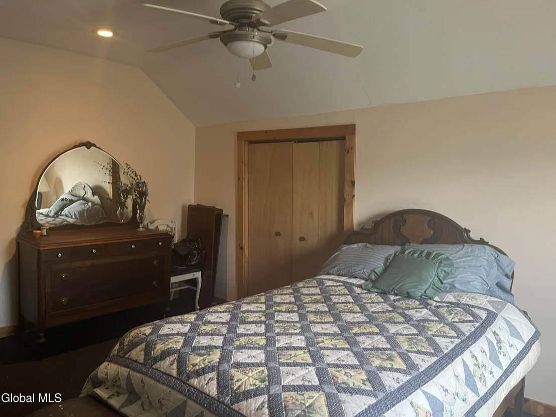Photo of 675 Creek Road