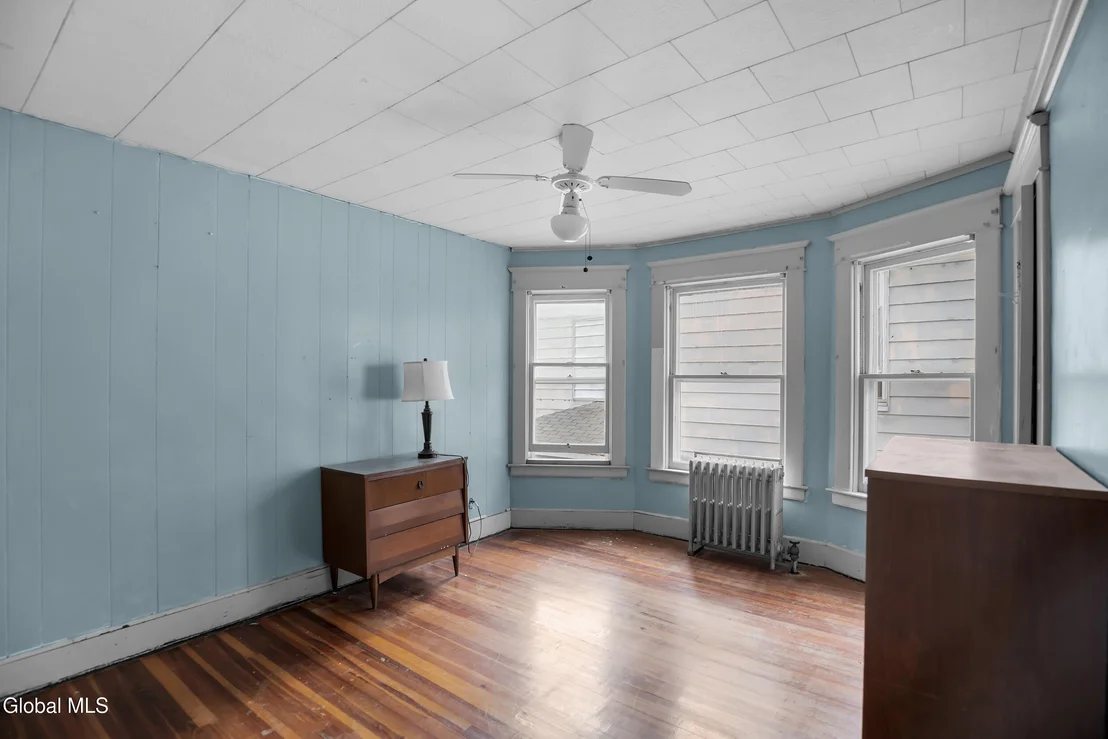 Photo of 1322 Alden Place
