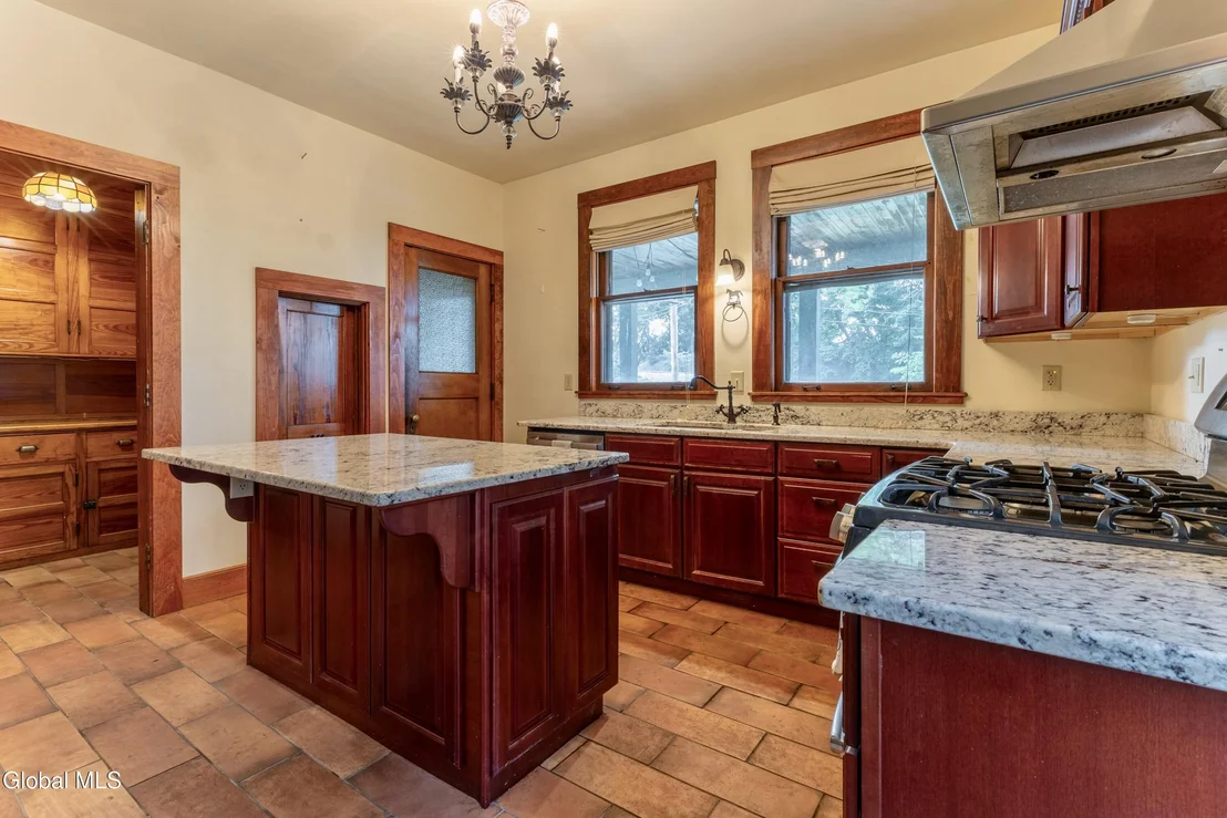 Photo of 6 Morris Avenue
