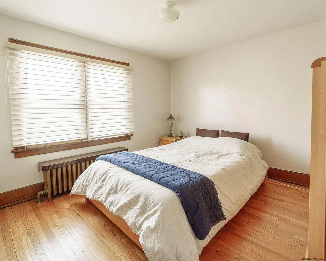 Photo of 32 MARWILL Street