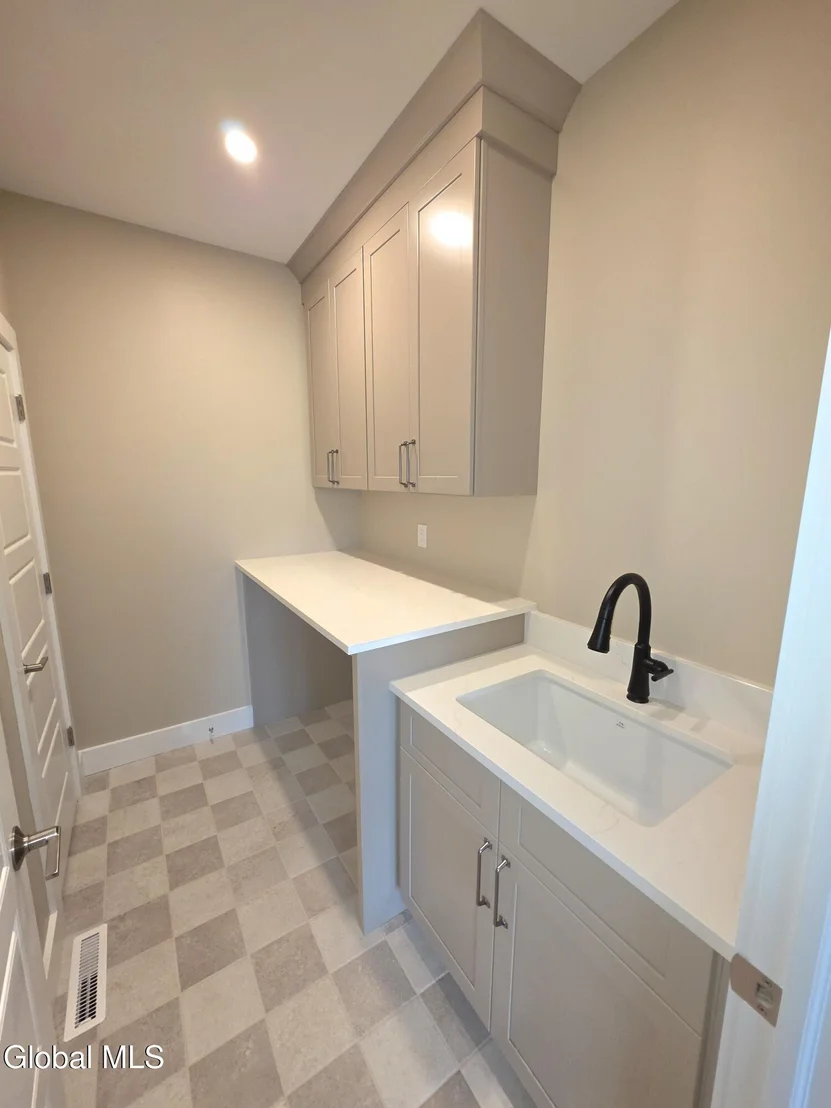 Photo of 4 Faulkner Drive