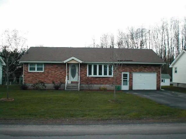 Photo of 105 KELLAR Avenue