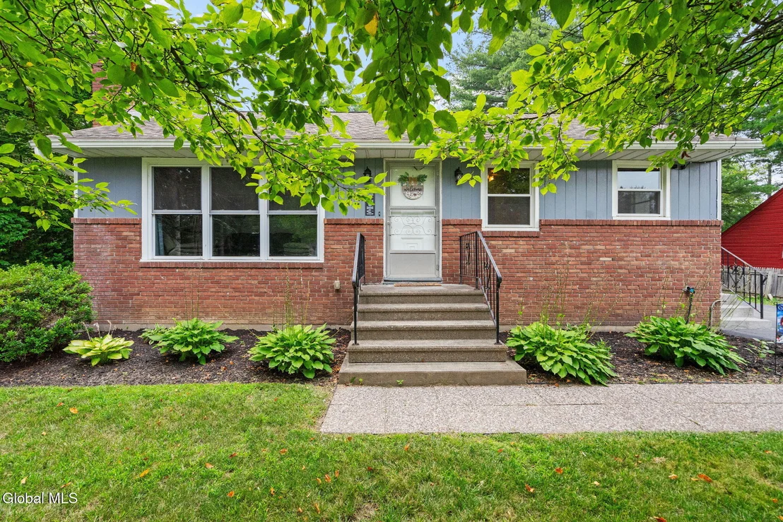 Photo of 2303 Balltown Road