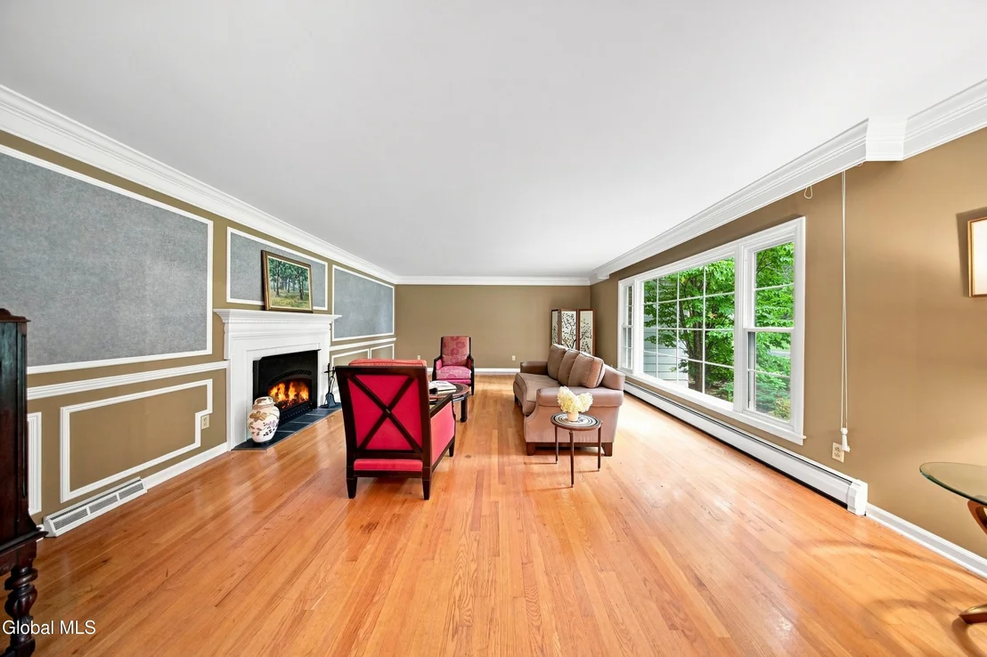 Photo of 7 Macaffer Drive