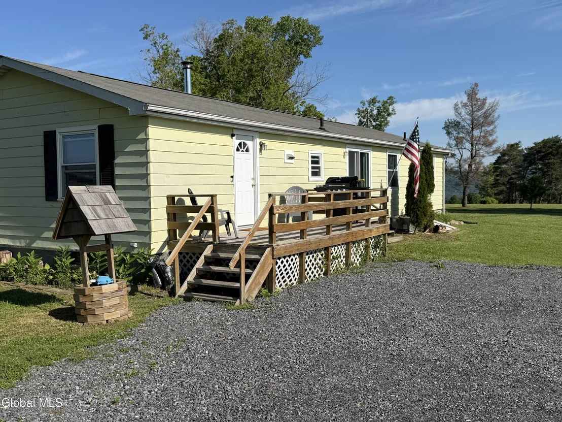 Photo of 1289 State Highway 30