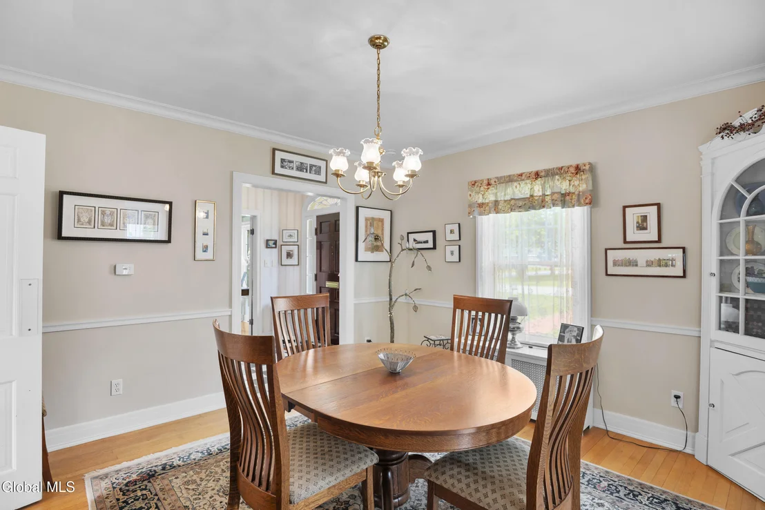 Photo of 723 Sanders Avenue
