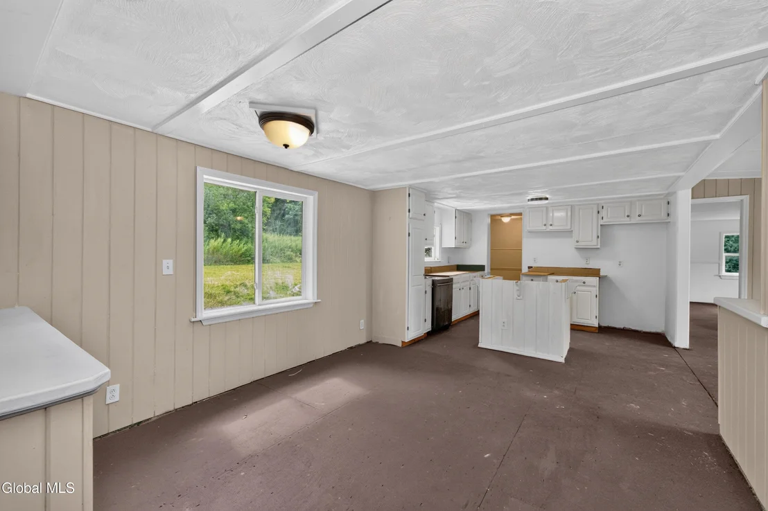 Photo of 683 Knickerbocker Road