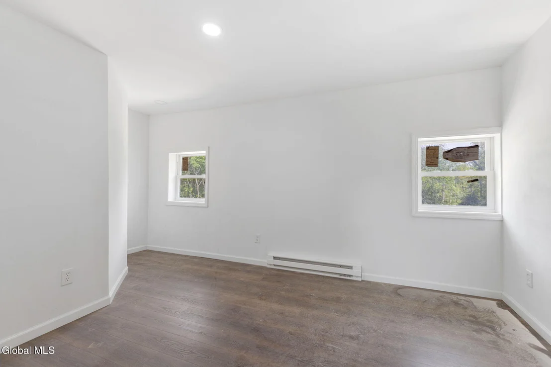Photo of 5 White Road