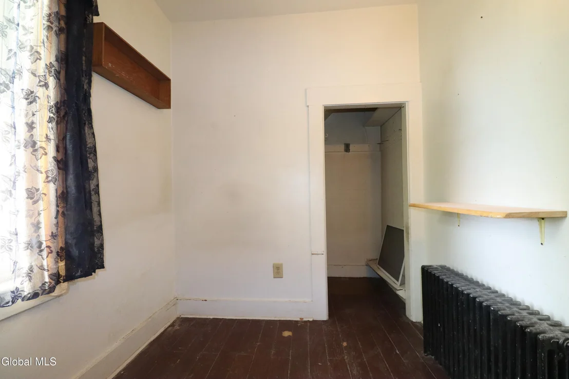 Photo of 10 Daggett Terrace