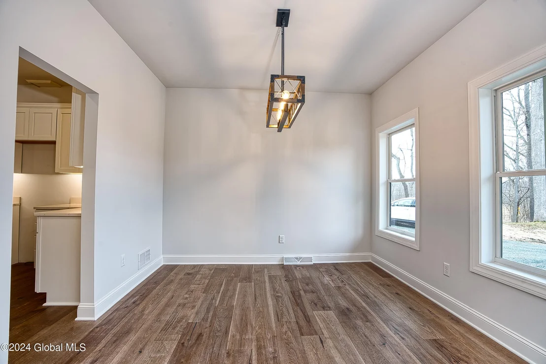 Photo of 245 Sharpe Road