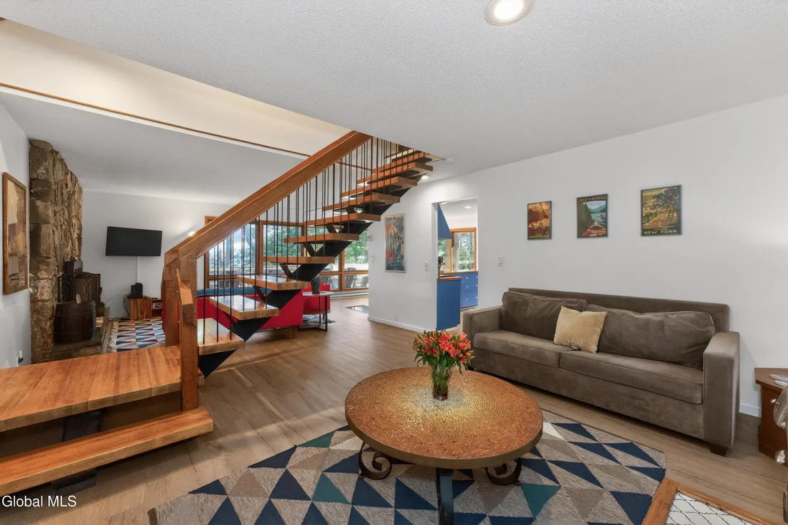 Photo of 55 Lakeview Drive