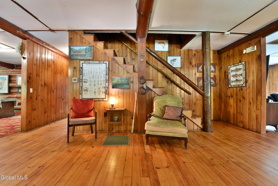 Photo of 746 Howe Road