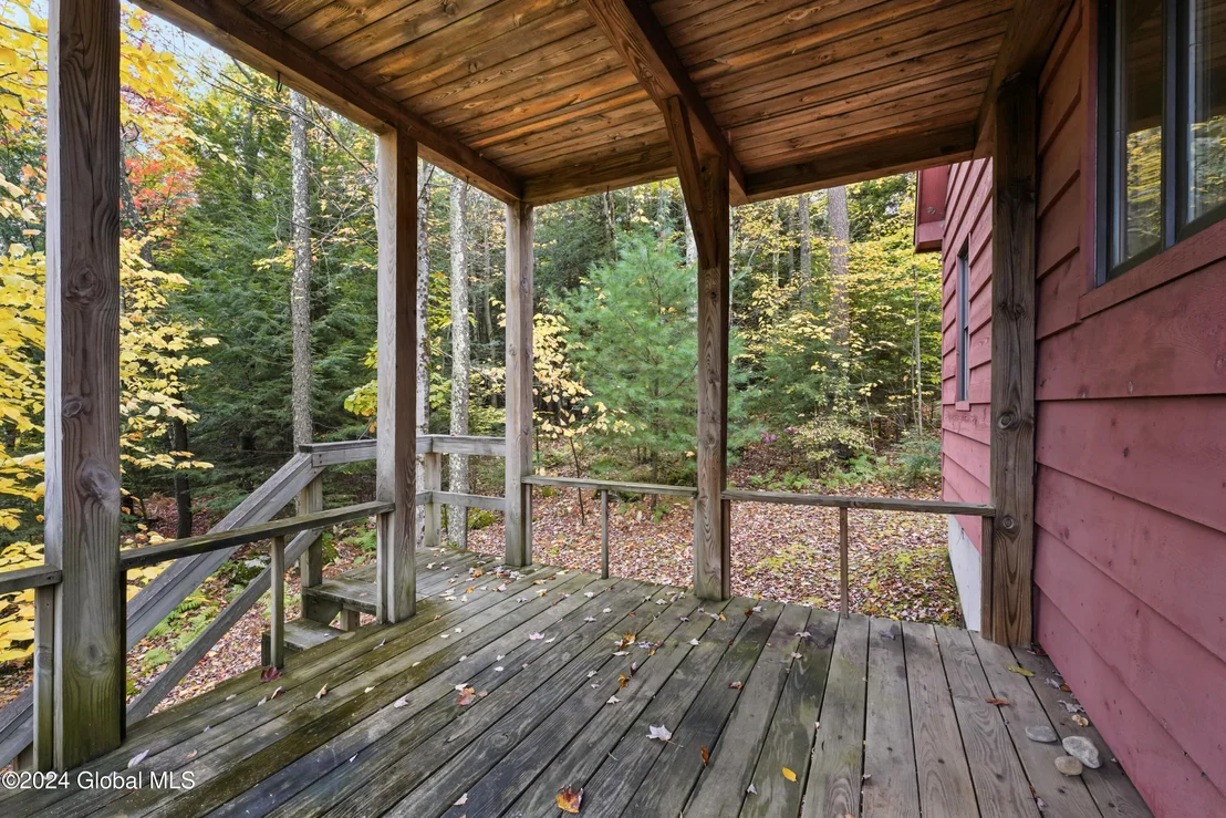 Photo of 680 Taborton Road