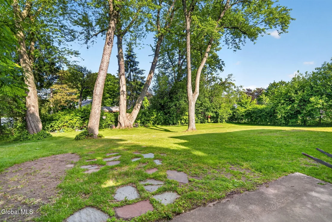 Photo of 2232 Balltown Road