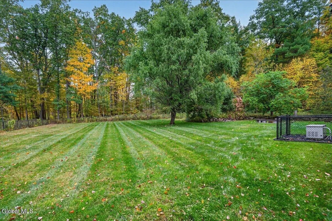 Photo of 74 Putnam Road