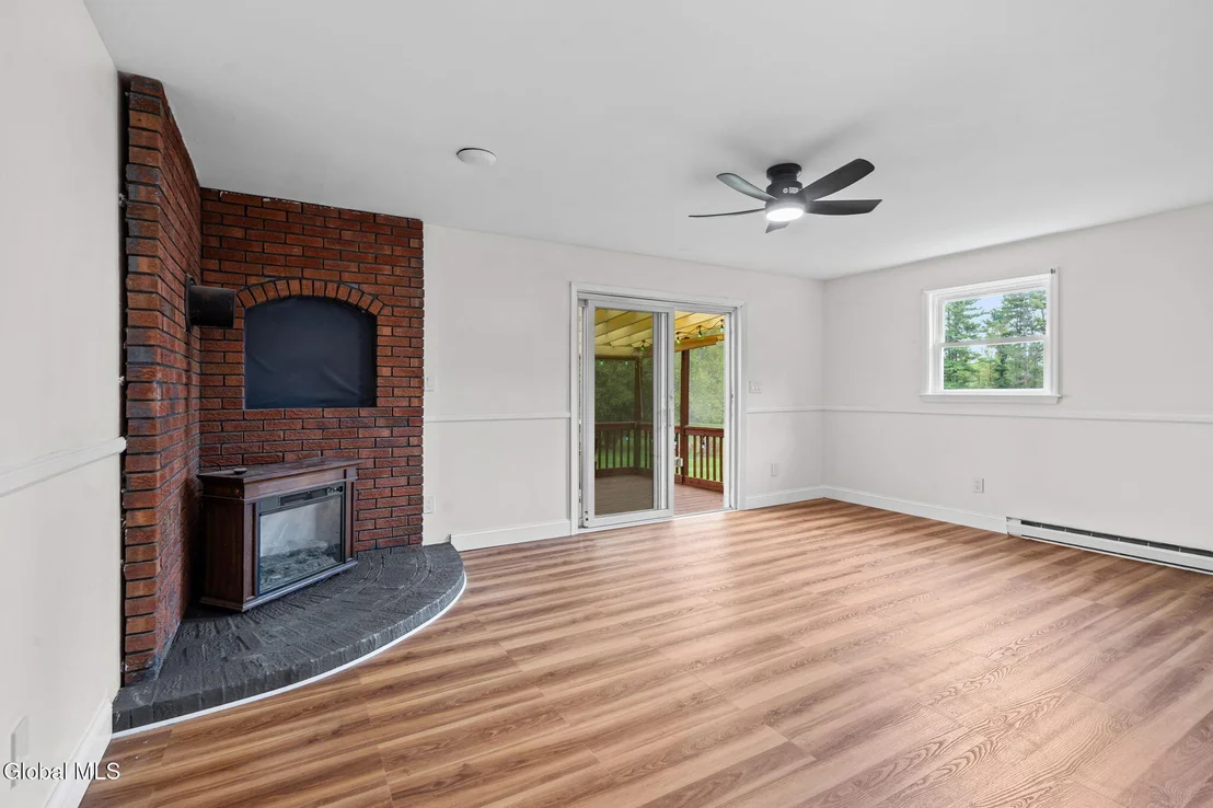 Photo of 4414 Frederick Road