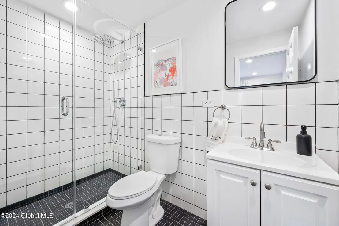 Photo of 5 Wawayanda Place