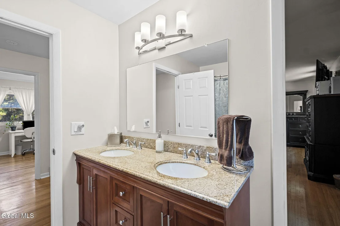 Photo of 809 Westmoreland Drive