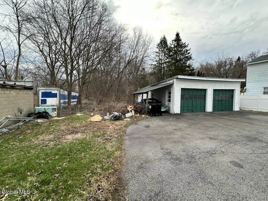 Photo of 382 Ballston Road