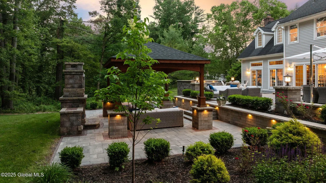 Photo of 428 Ridgehill Road