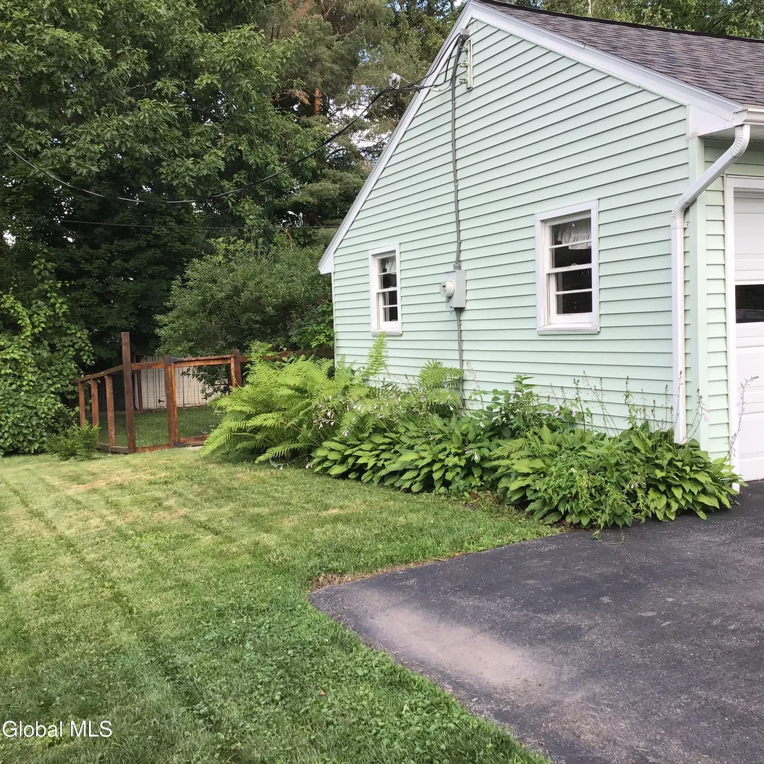 Photo of 40 Glendale Road