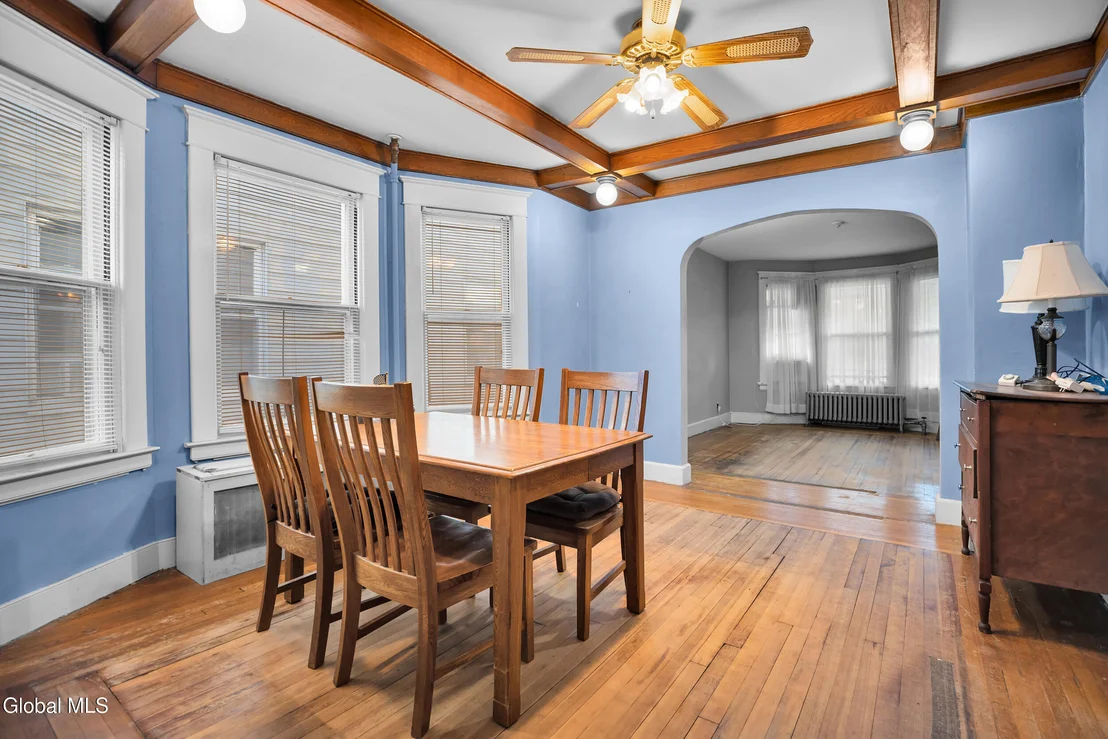Photo of 1322 Alden Place