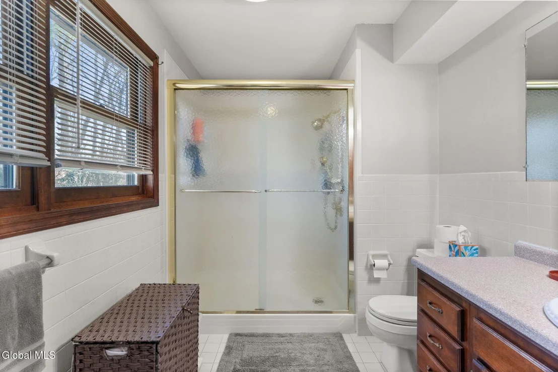 Photo of 19 Crown Point