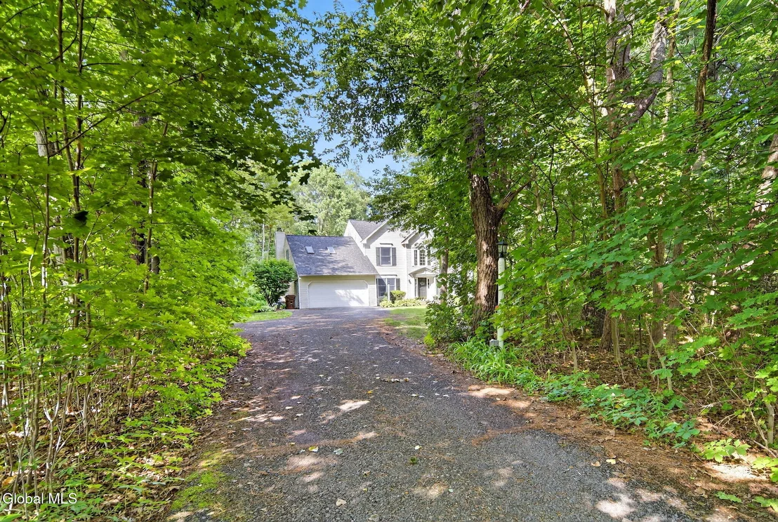 Photo of 72 Maple Road
