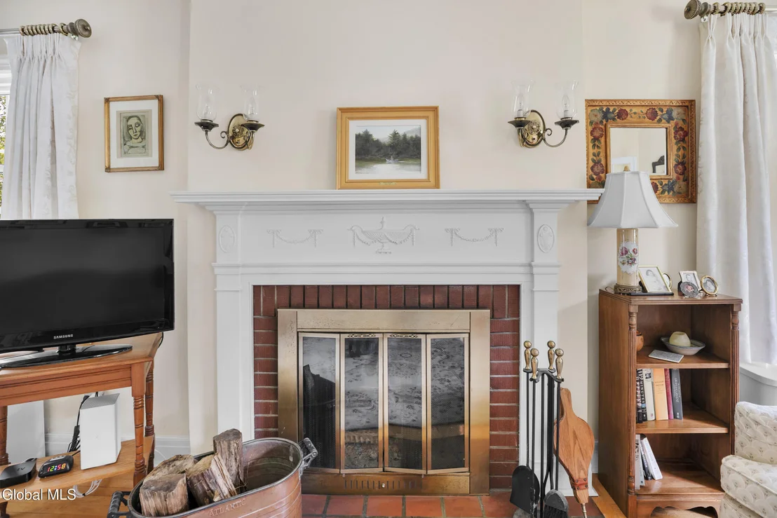 Photo of 723 Sanders Avenue
