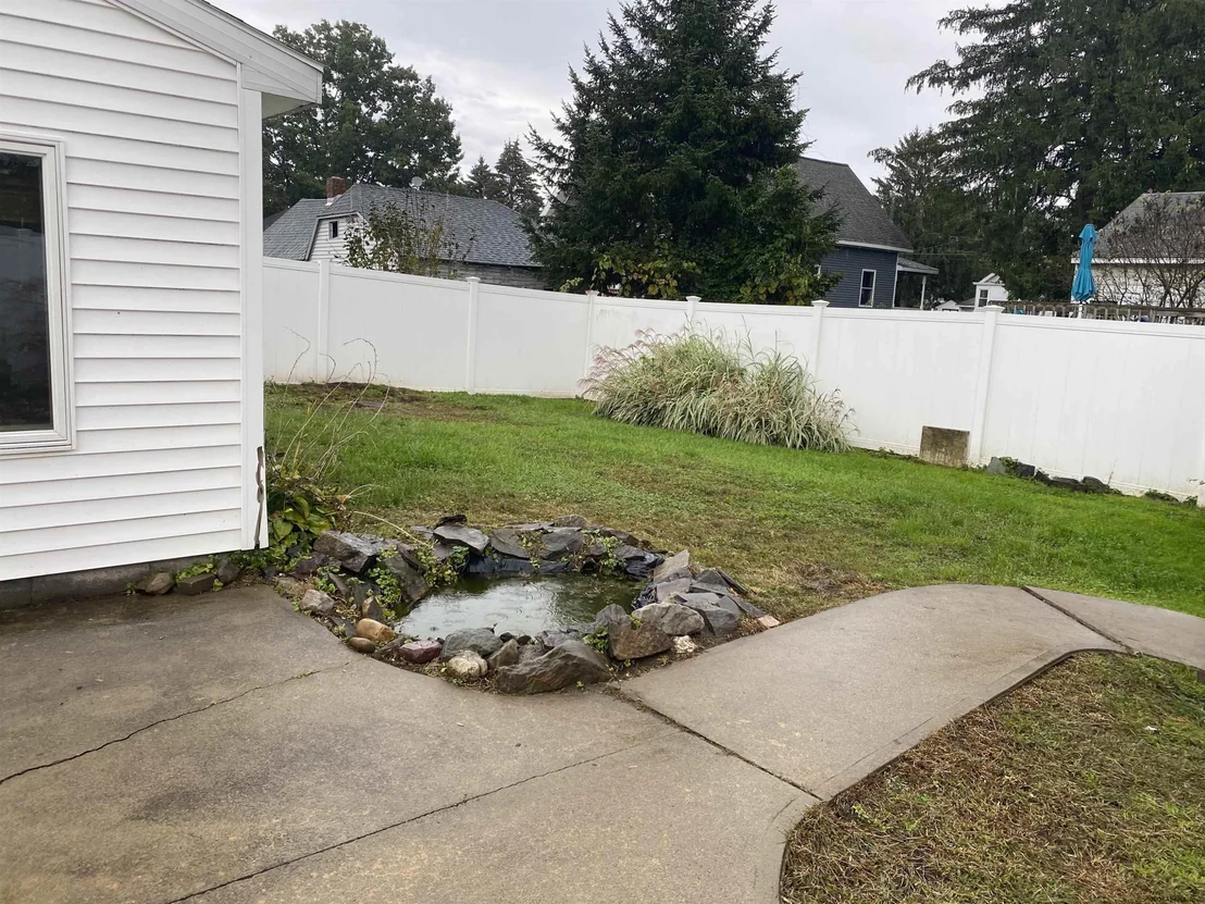 Photo of 132 OREGON Avenue