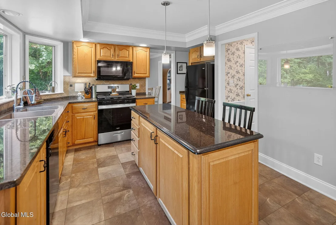 Photo of 72 Maple Road
