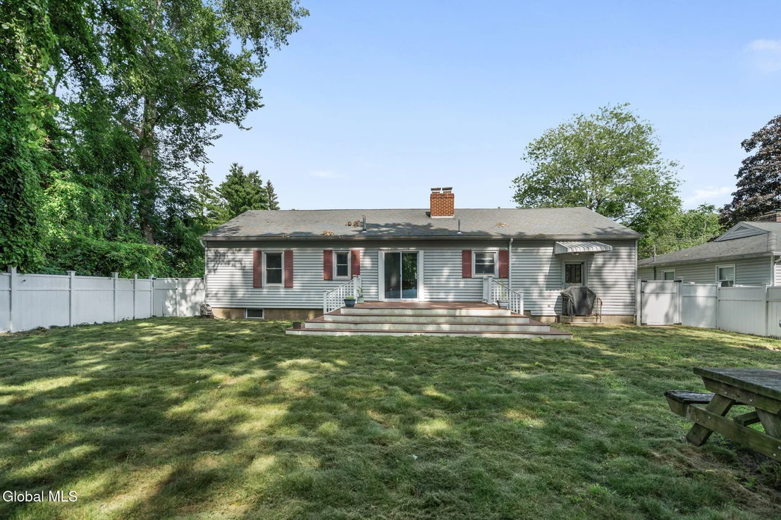 Photo of 3826 Carman Road
