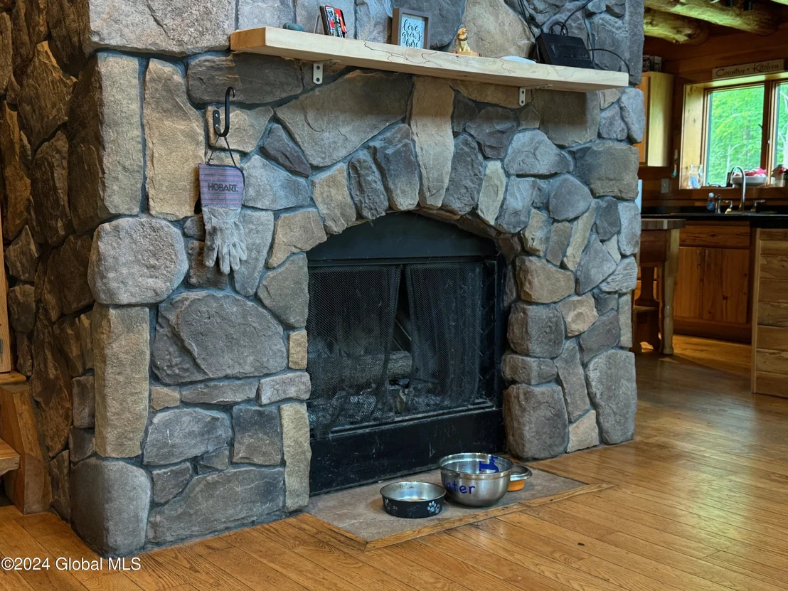 Photo of 75 Forest Way