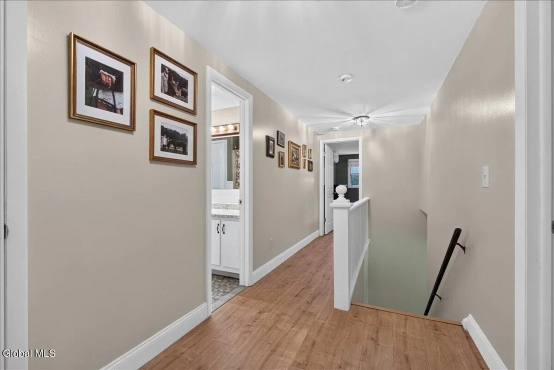 Photo of 8 Cypress Pt
