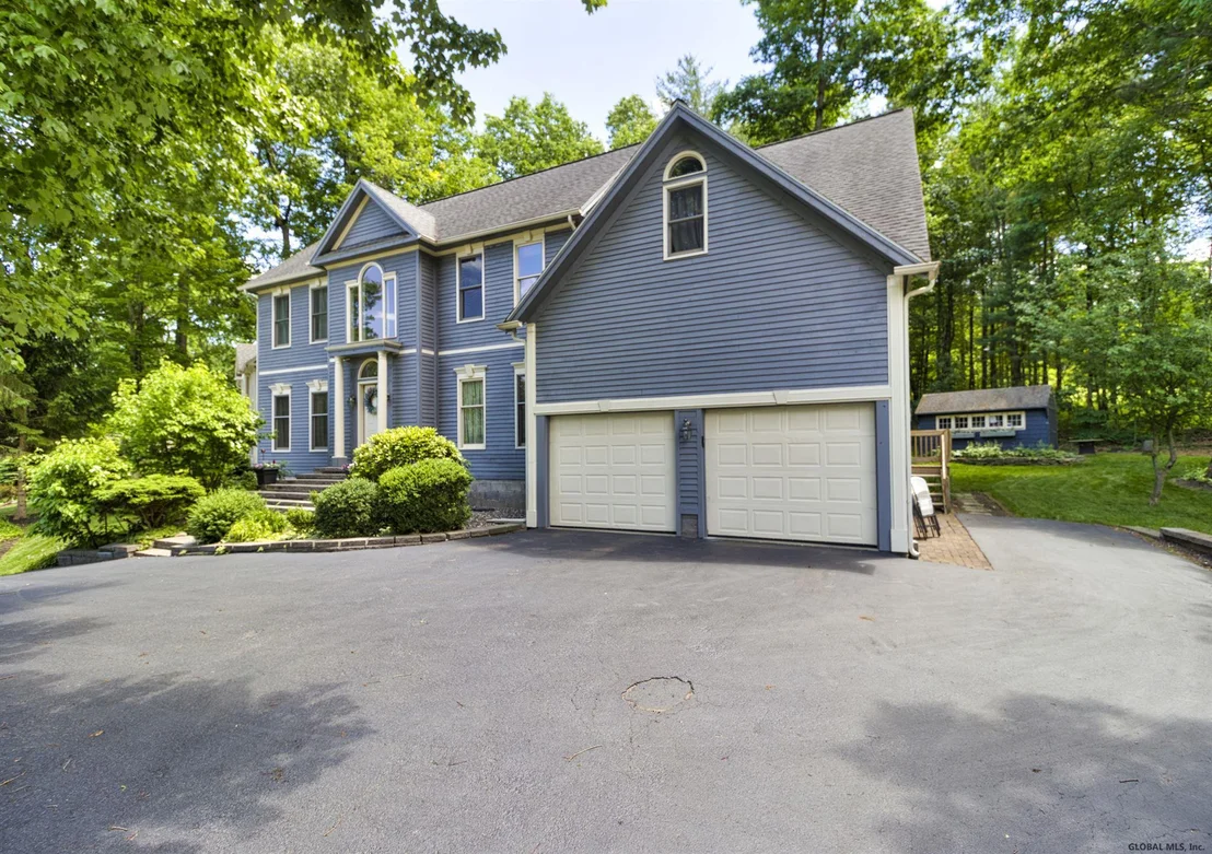 Photo of 54 OAK TREE Lane