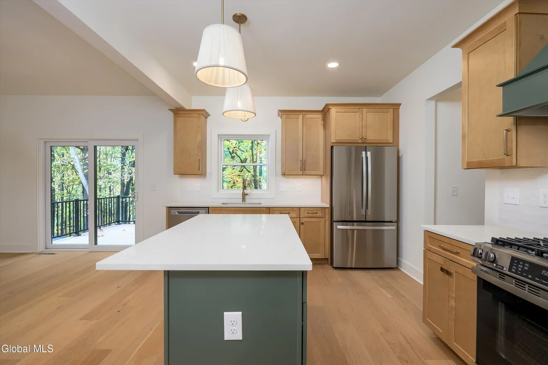 Photo of 1737 Crescent Road