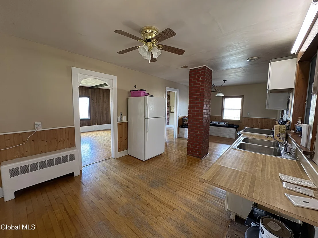 Photo of 26 3rd Avenue
