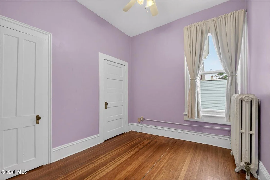Photo of 121 Maple Avenue
