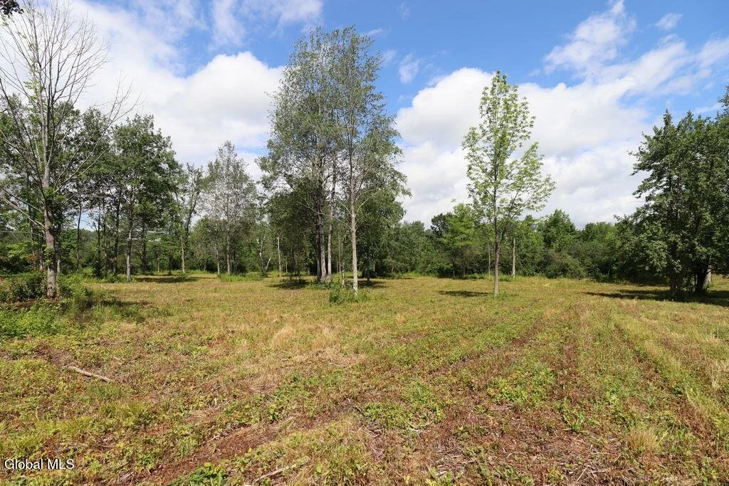 Photo of 468 Middle Road