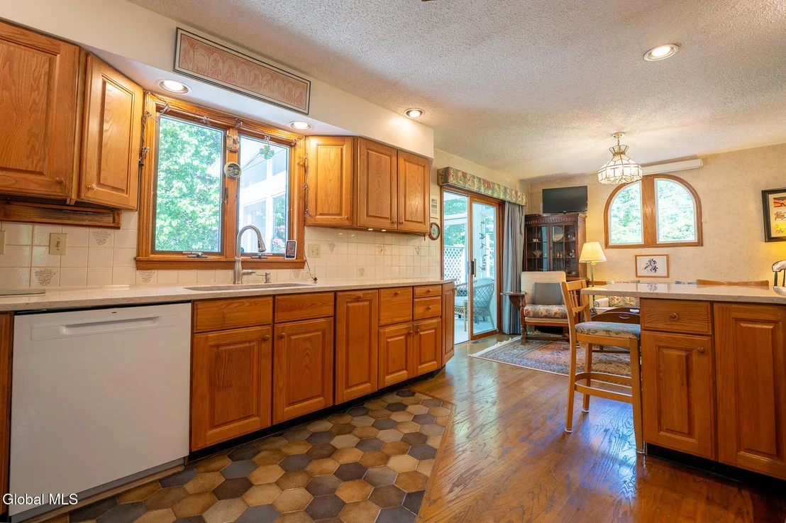 Photo of 103 Union Avenue