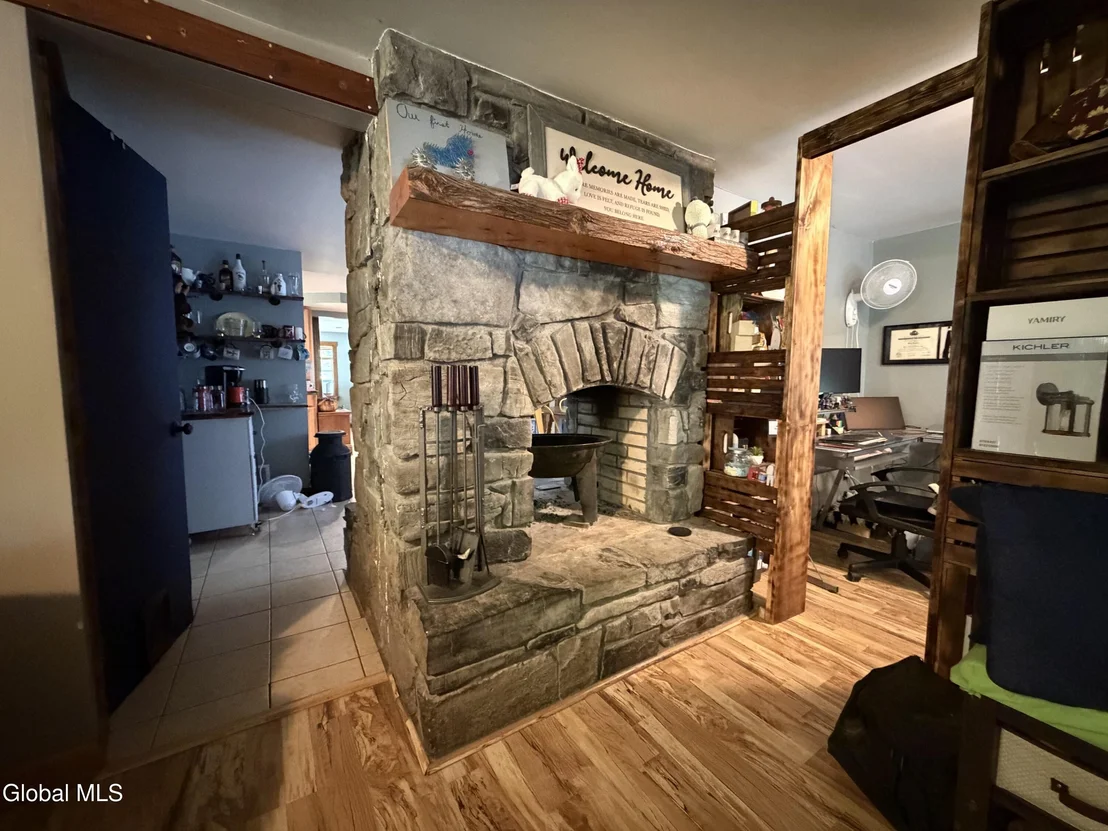 Photo of 24 Lakeview Avenue